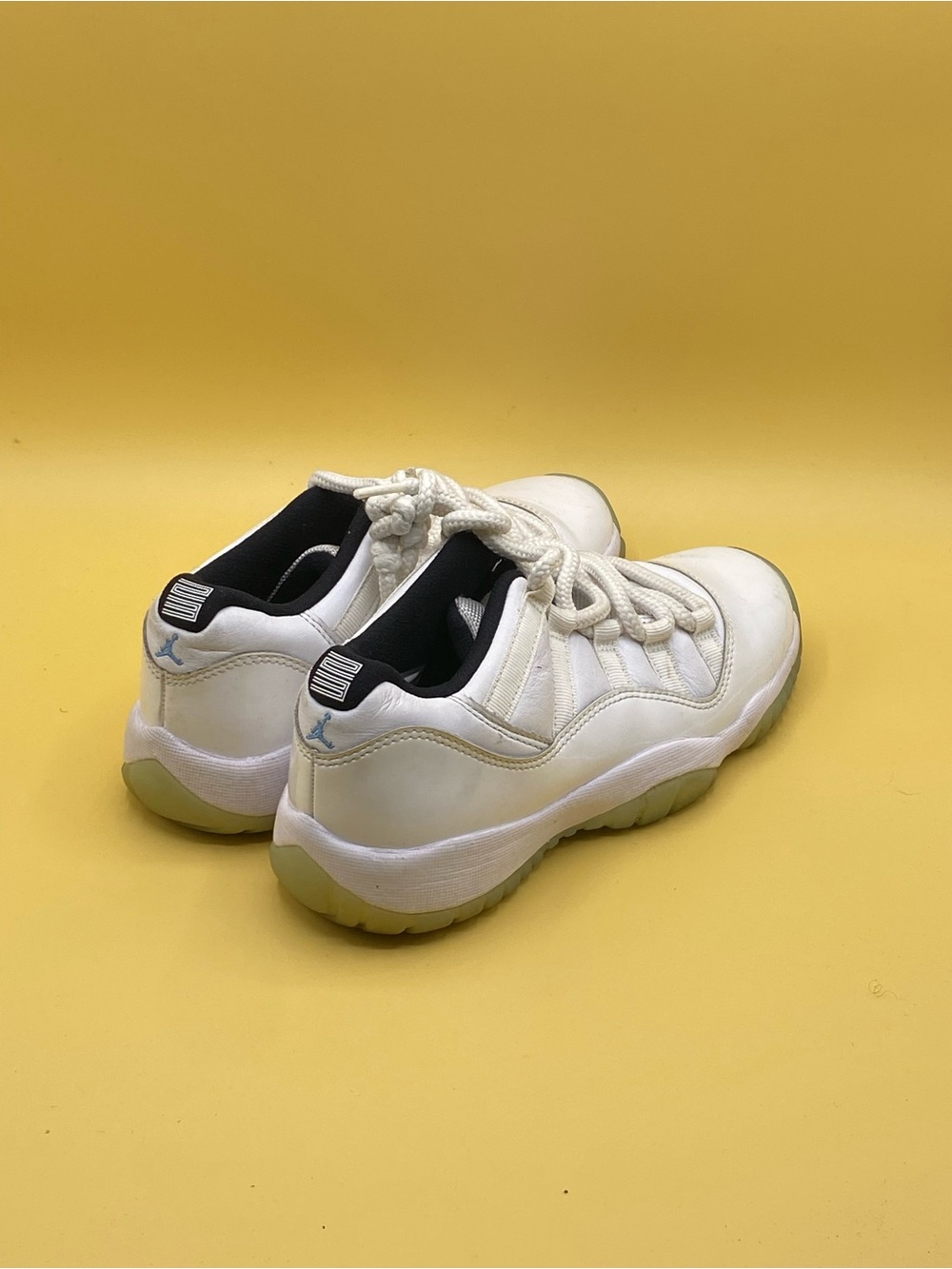 Jordan 11 Retro Legend Blue Low - Picture 4 of 4